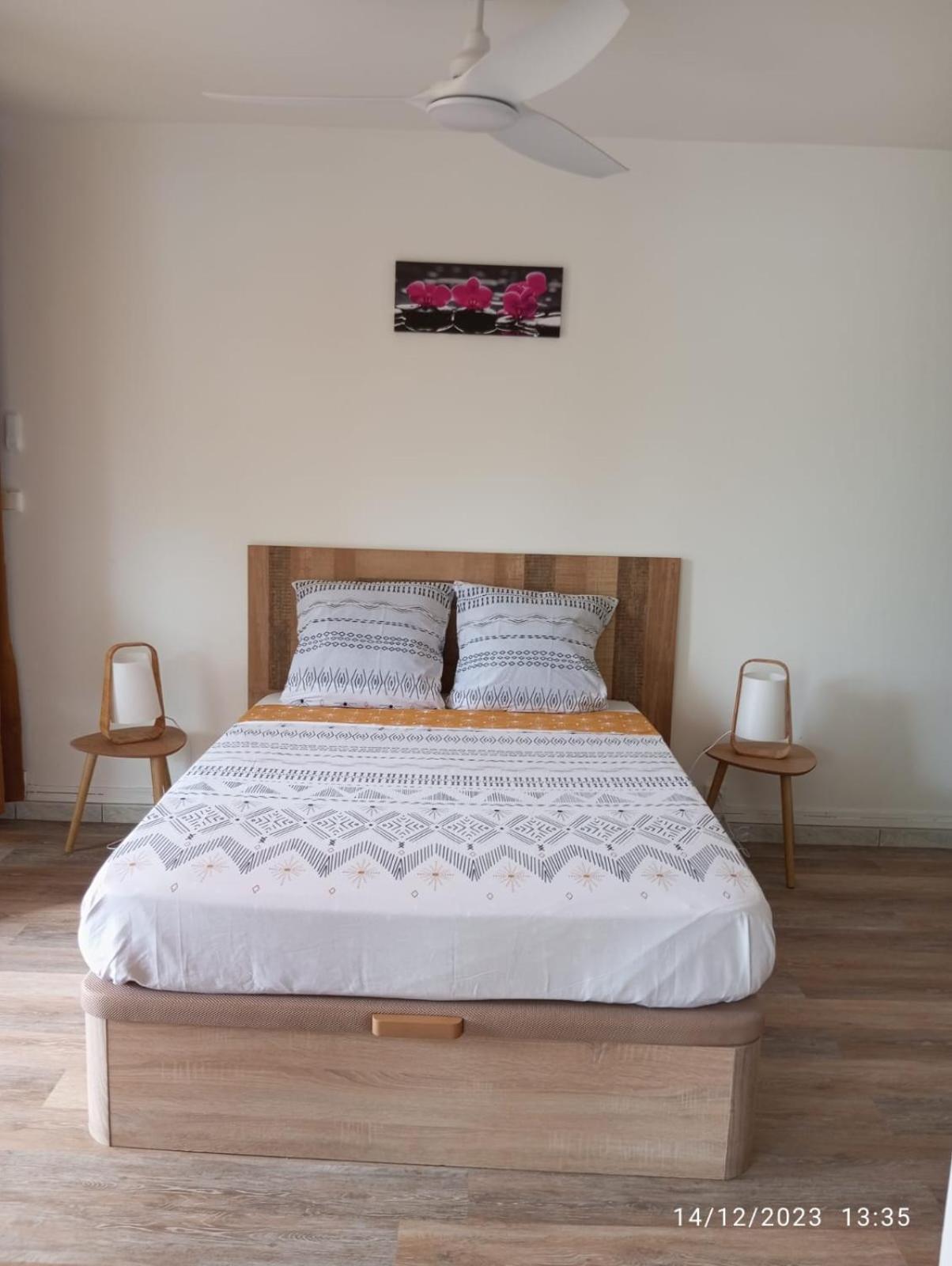 Leu Doux Bruit Des Vagues Apartment Сен-Лу Екстериор снимка