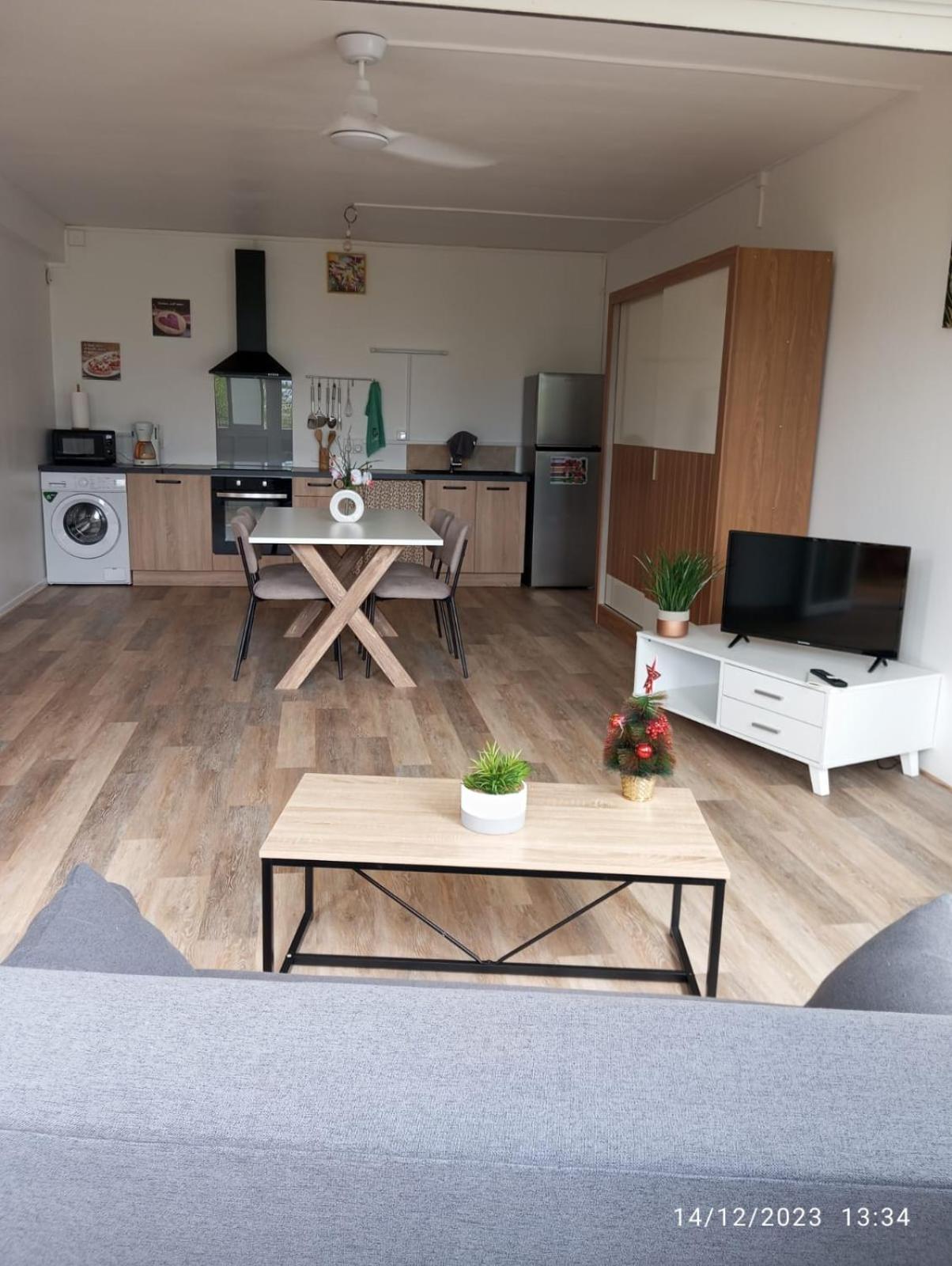 Leu Doux Bruit Des Vagues Apartment Сен-Лу Екстериор снимка